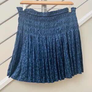 Navy print mini skirt